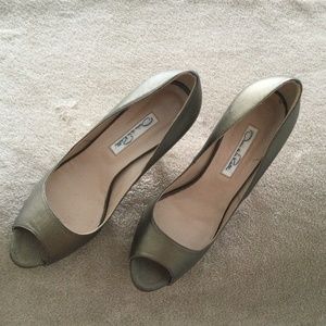 Oscar de la Renta shoes, pumps